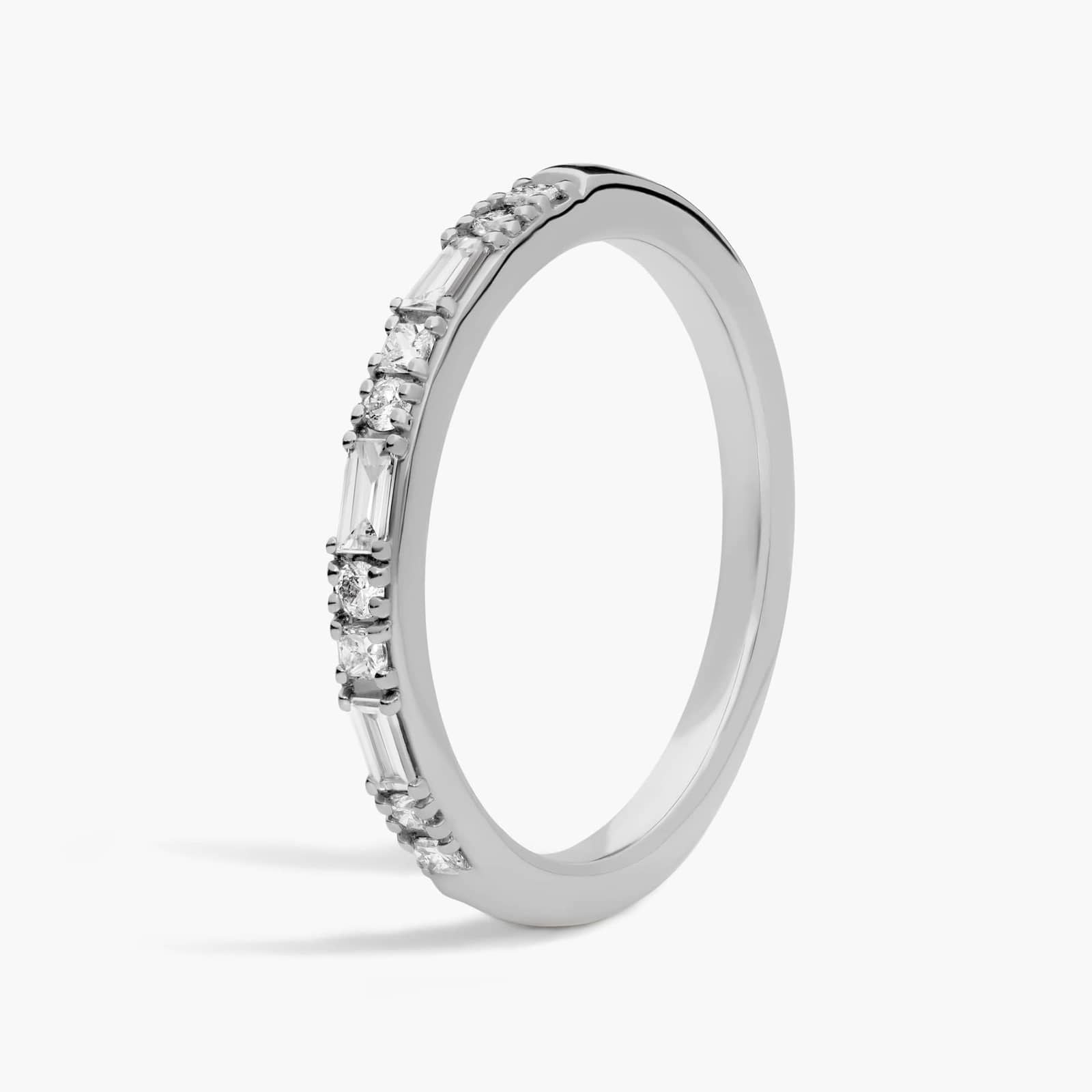 Baguette & Round Diamond Band
