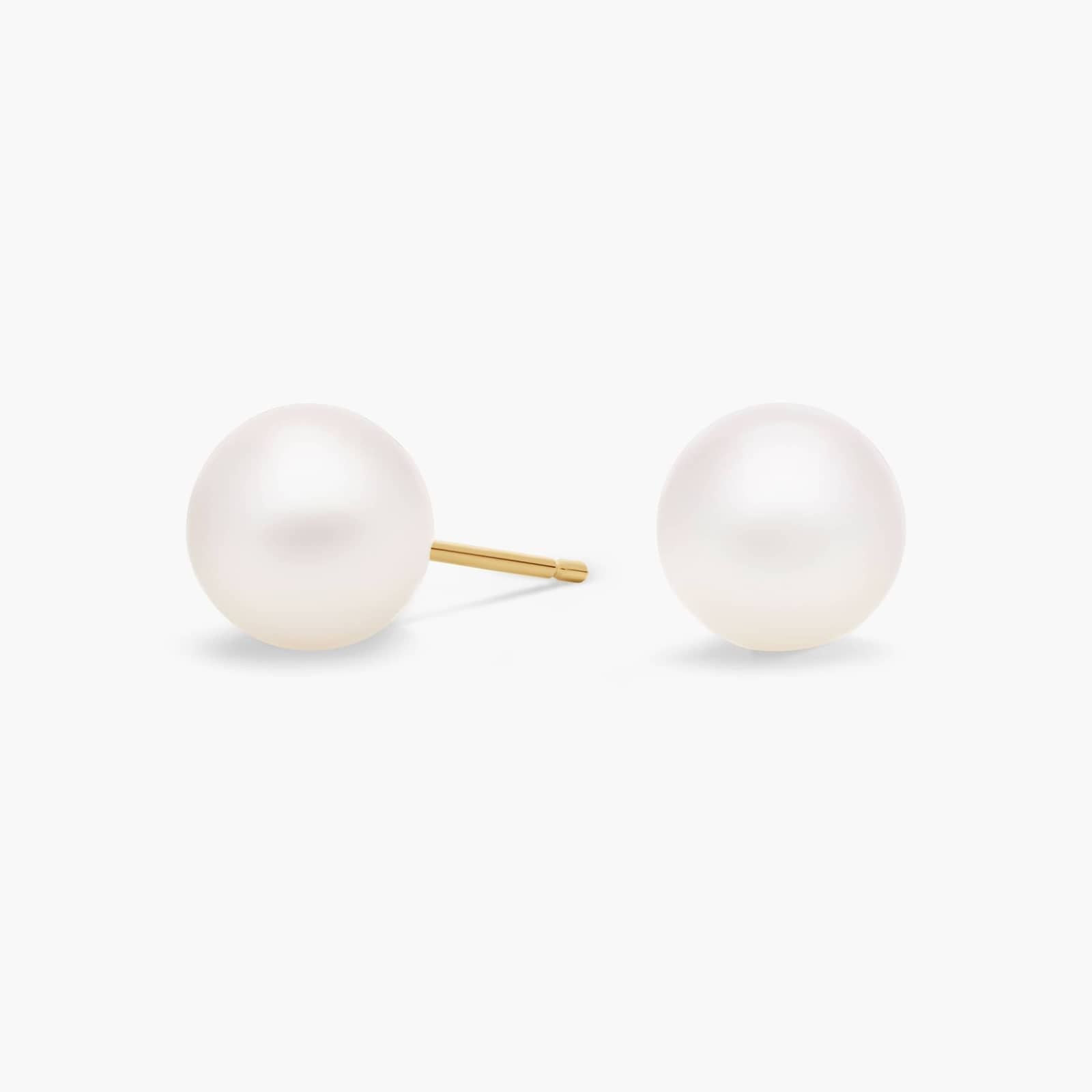 Freshwater Cultured Pearl Stud